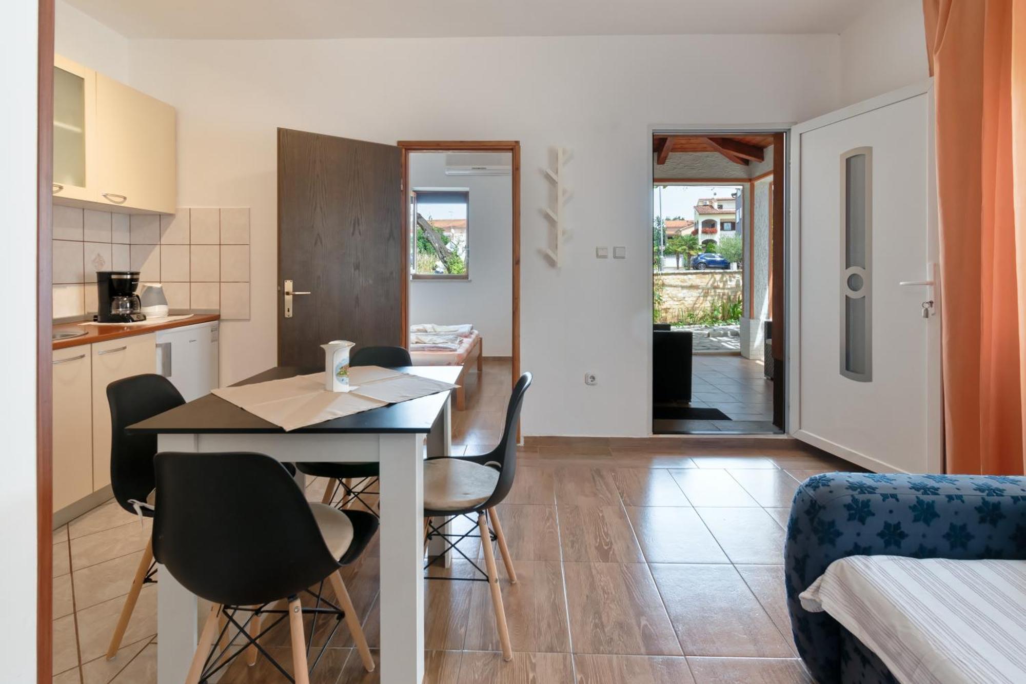 Apartments Exotica By Rent Istria Funtana Exterior photo