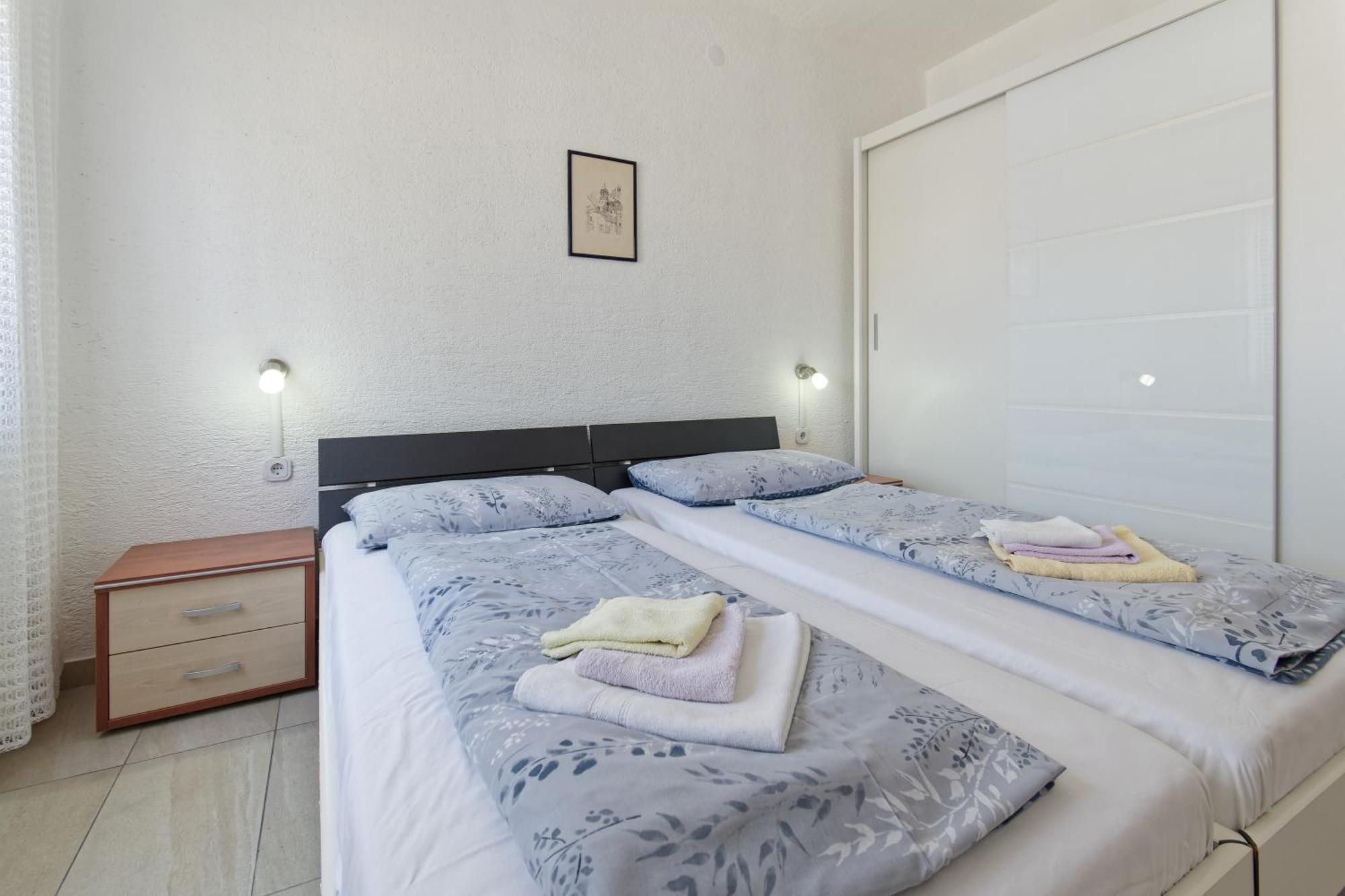 Apartments Exotica By Rent Istria Funtana Exterior photo