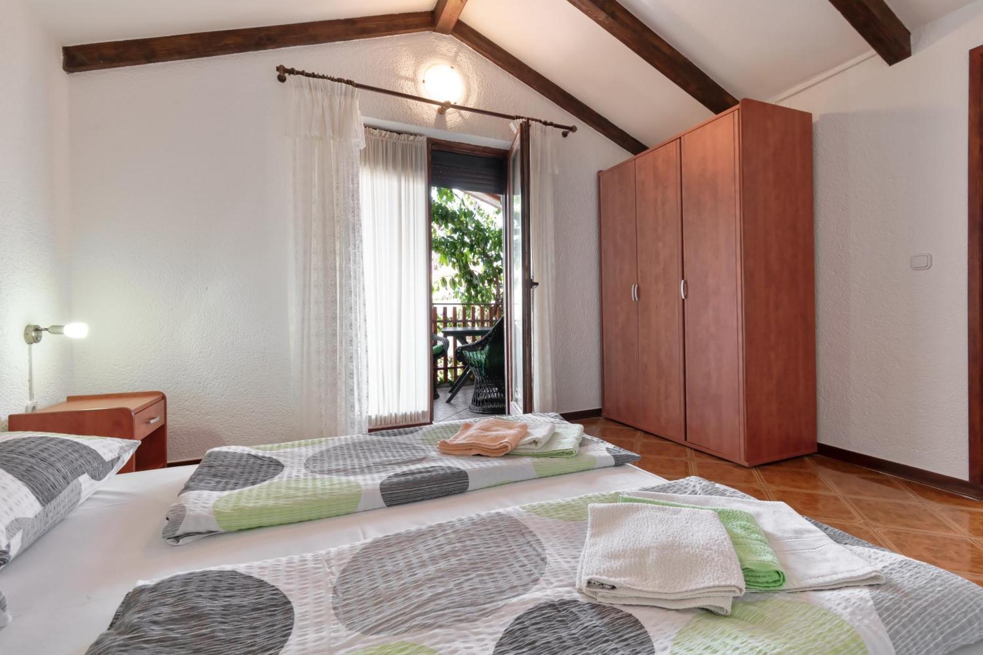 Apartments Exotica By Rent Istria Funtana Exterior photo