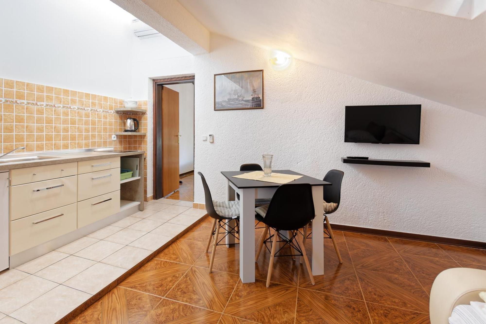 Apartments Exotica By Rent Istria Funtana Exterior photo