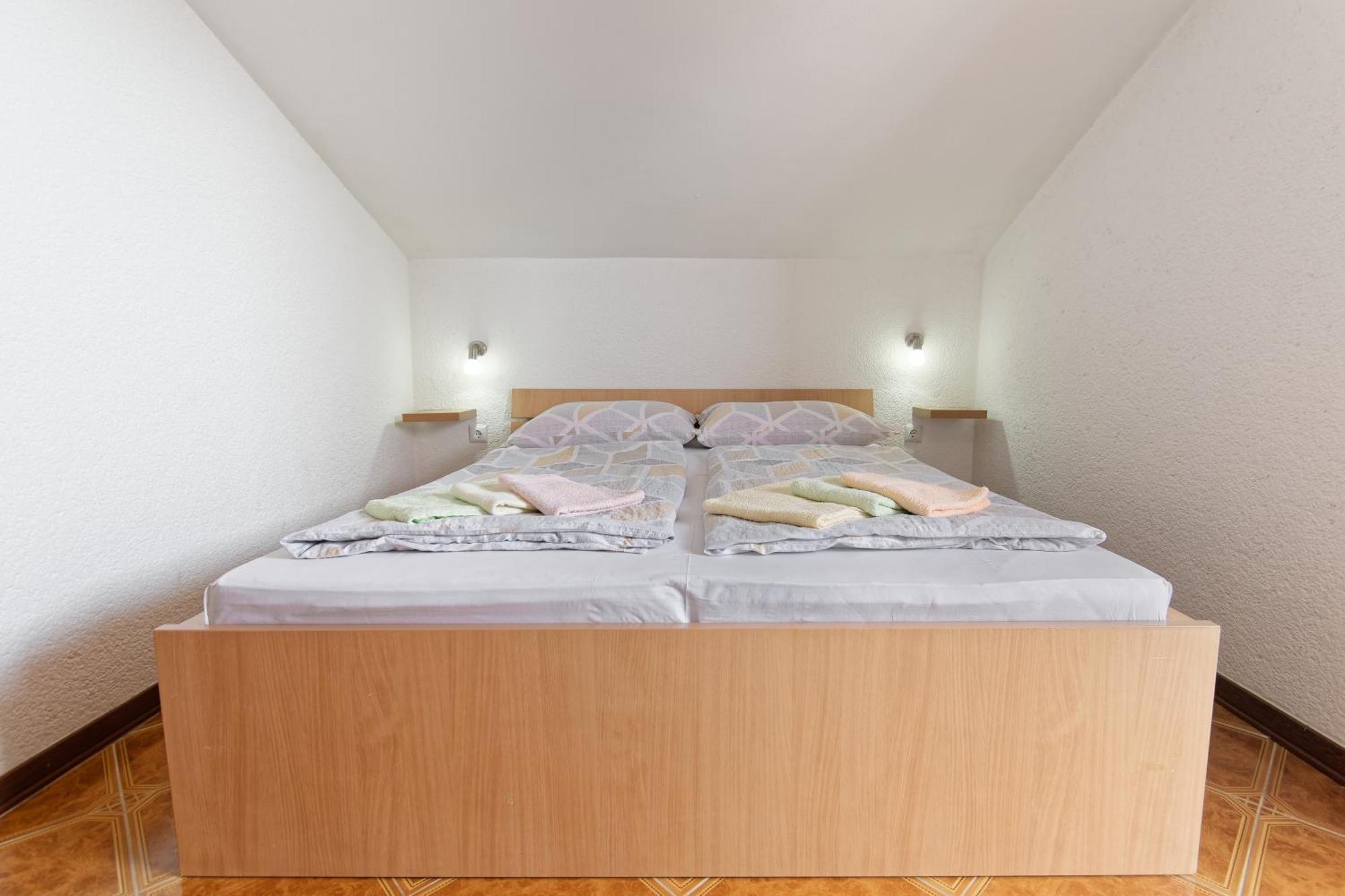 Apartments Exotica By Rent Istria Funtana Exterior photo