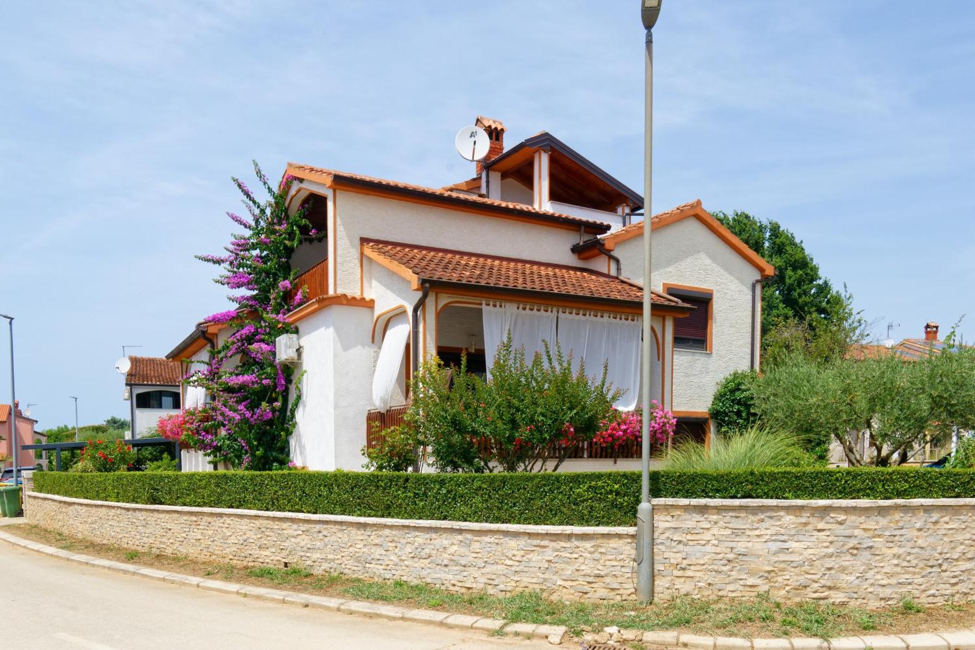 Apartments Exotica By Rent Istria Funtana Exterior photo